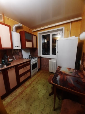 Продам двухкомнатную (2-комн.) квартиру, Коммунистическая ул, 64, Сыктывкар г