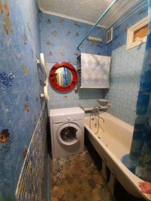 Продам двухкомнатную (2-комн.) квартиру, Коммунистическая ул, 64, Сыктывкар г