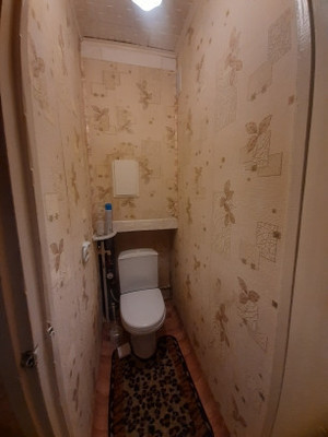 Продам двухкомнатную (2-комн.) квартиру, Коммунистическая ул, 64, Сыктывкар г