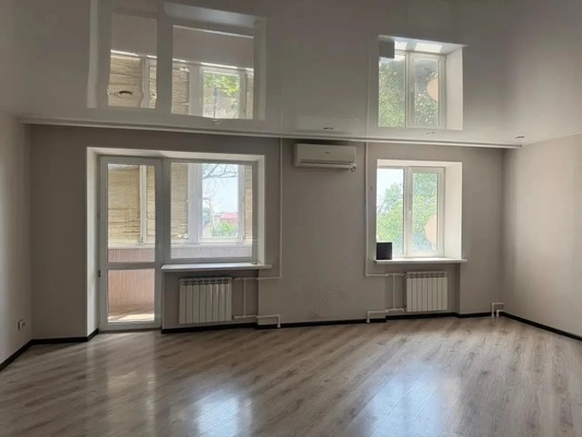 Сдам трехкомнатную (3-комн.) квартиру, Красная ул, 59, Кропоткин г