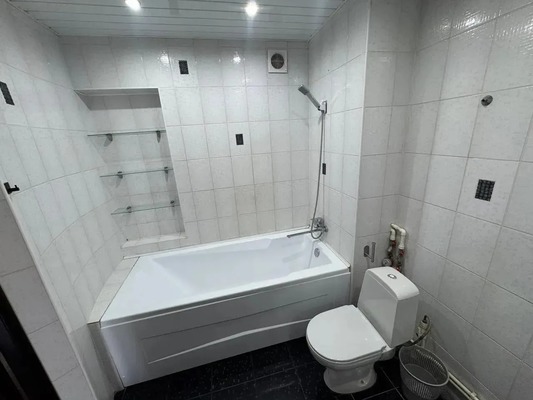 Сдам трехкомнатную (3-комн.) квартиру, Красная ул, 59, Кропоткин г