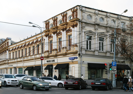 Сдам коммерческое помещение 176 м2, Кузнецкий Мост ул, 7, Москва г