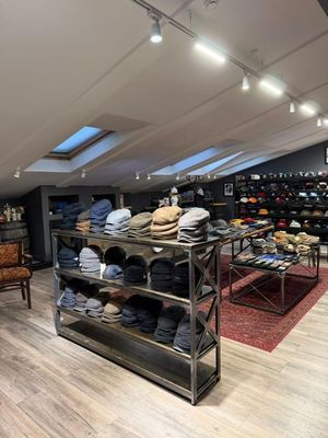 Сдам коммерческое помещение 176 м2, Кузнецкий Мост ул, 7, Москва г