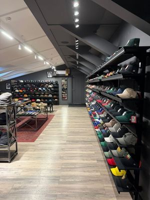 Сдам коммерческое помещение 176 м2, Кузнецкий Мост ул, 7, Москва г