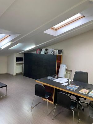 Сдам коммерческое помещение 176 м2, Кузнецкий Мост ул, 7, Москва г