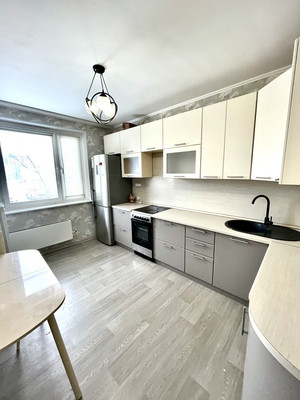 Продам двухкомнатную (2-комн.) квартиру, Генерала Стрельбицкого (Кузнечики мкр.) ул, 13, Подольск г