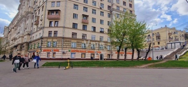 Продам торговое помещение 177 м2, Трофимова ул, 35/20, Москва г