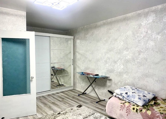 Продам однокомнатную (1-комн.) квартиру, Луначарского ул, 402, Армавир г