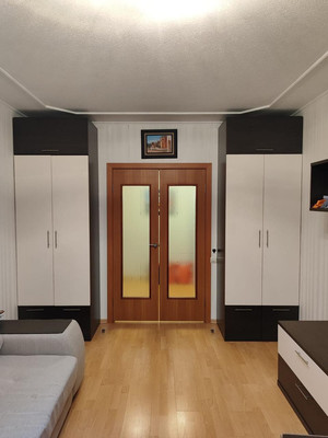 Продам трехкомнатную (3-комн.) квартиру, Перервинский б-р, 21к1, Москва г