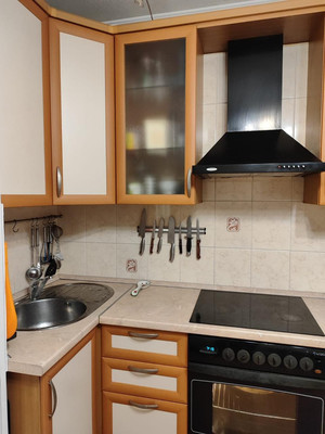 Продам трехкомнатную (3-комн.) квартиру, Перервинский б-р, 21к1, Москва г