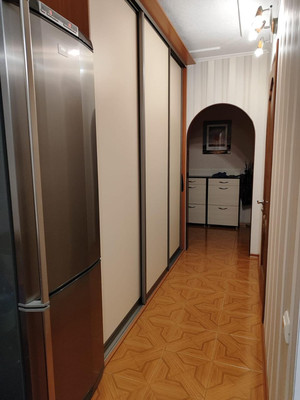 Продам трехкомнатную (3-комн.) квартиру, Перервинский б-р, 21к1, Москва г