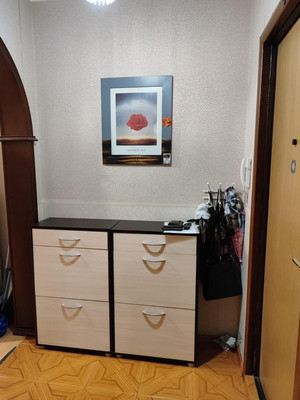 Продам трехкомнатную (3-комн.) квартиру, Перервинский б-р, 21к1, Москва г