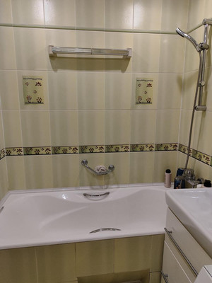 Продам трехкомнатную (3-комн.) квартиру, Перервинский б-р, 21к1, Москва г