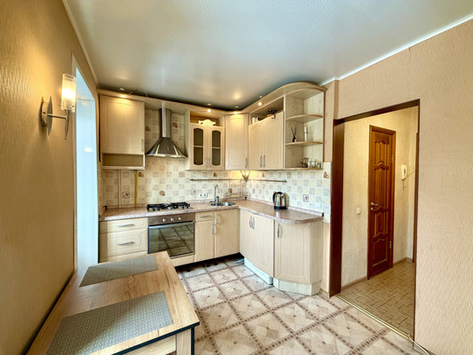 Продам однокомнатную (1-комн.) квартиру, Михеенко ул, 11А, Хотьково г