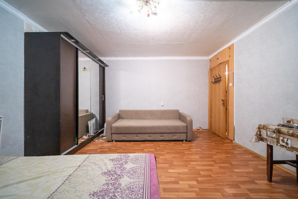 Продам комнату в 4-комн. квартире, Народного Ополчения пр-кт, 187А, Санкт-Петербург г