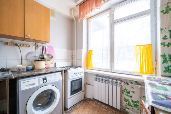 Продам комнату в 4-комн. квартире, Народного Ополчения пр-кт, 187А, Санкт-Петербург г