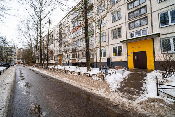 Продам комнату в 4-комн. квартире, Народного Ополчения пр-кт, 187А, Санкт-Петербург г