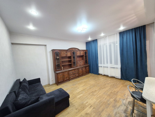 Сдам двухкомнатную (2-комн.) квартиру, Орджоникидзе ул, 5к3, Москва г