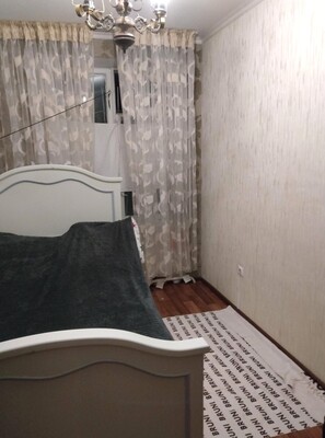 Продам двухкомнатную (2-комн.) квартиру, Перекопская ул, 17к1, Москва г