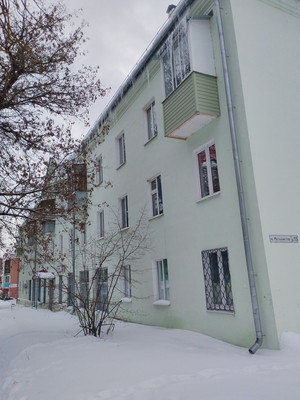 Продам трехкомнатную (3-комн.) квартиру, Металлистов ул, 15, Алексин г