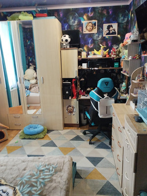 Продам трехкомнатную (3-комн.) квартиру, Металлистов ул, 15, Алексин г