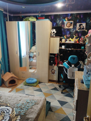 Продам трехкомнатную (3-комн.) квартиру, Металлистов ул, 15, Алексин г