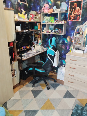 Продам трехкомнатную (3-комн.) квартиру, Металлистов ул, 15, Алексин г