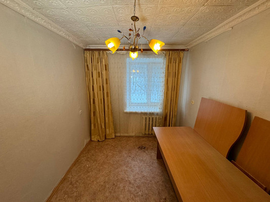 Продам двухкомнатную (2-комн.) квартиру, Лукашова ул, 6, Комсомольск-на-Амуре г