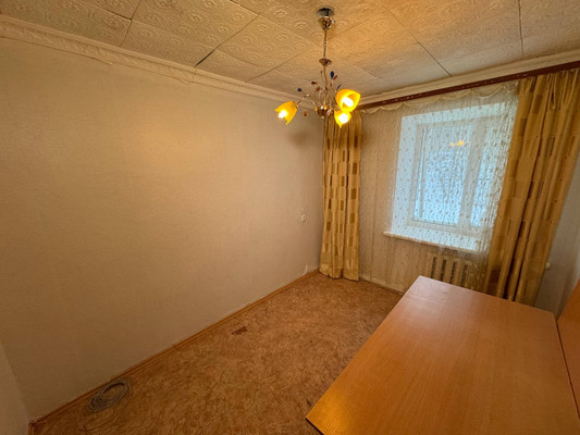 Продам двухкомнатную (2-комн.) квартиру, Лукашова ул, 6, Комсомольск-на-Амуре г