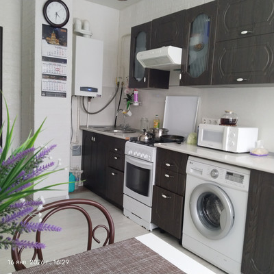 Продам двухкомнатную (2-комн.) квартиру, Рождественская ул, 52, Анапа г