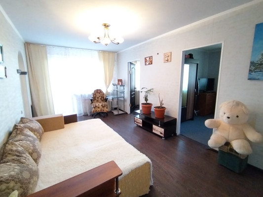 Продам трехкомнатную (3-комн.) квартиру, Тихонова ул, 5, Фокино г