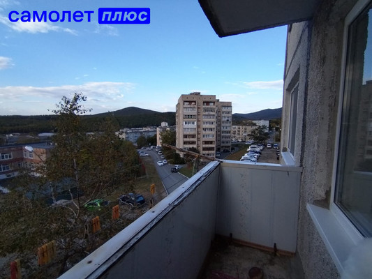 Продам трехкомнатную (3-комн.) квартиру, Тихонова ул, 5, Фокино г