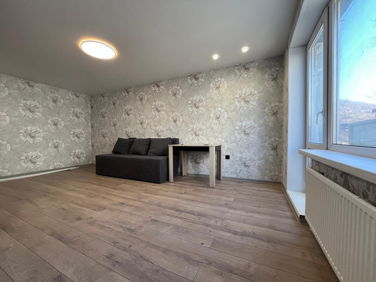 Продам однокомнатную (1-комн.) квартиру, Строительная ул, 3, Фокино г