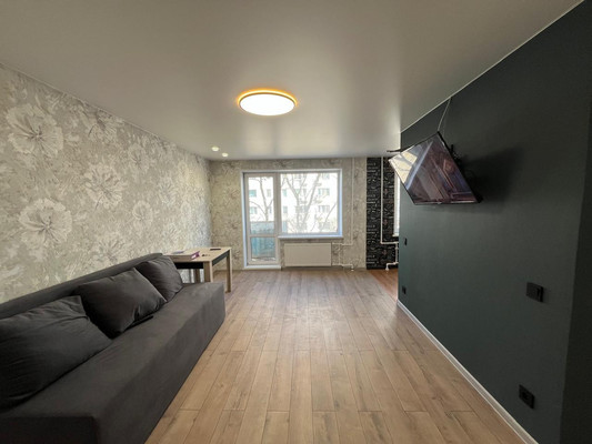 Продам однокомнатную (1-комн.) квартиру, Строительная ул, 3, Фокино г