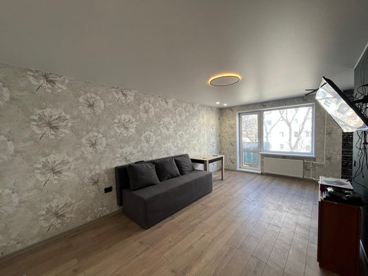 Продам однокомнатную (1-комн.) квартиру, Строительная ул, 3, Фокино г