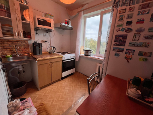 Продам двухкомнатную (2-комн.) квартиру, Ключевая ул, 6, Фокино г