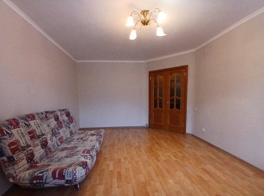 Продам двухкомнатную (2-комн.) квартиру, Новоселов ул, 35кА, Рязань г