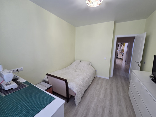 Продам трехкомнатную (3-комн.) квартиру, Чернякова ул, 3, Йошкар-Ола г