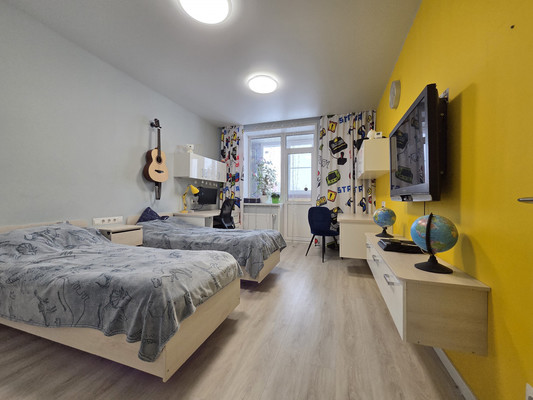 Продам трехкомнатную (3-комн.) квартиру, Чернякова ул, 3, Йошкар-Ола г