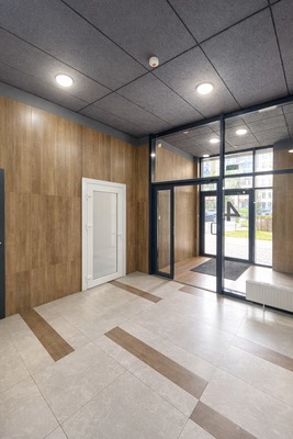 Продам трехкомнатную (3-комн.) квартиру, Светлогорская ул, 1, Аристово д