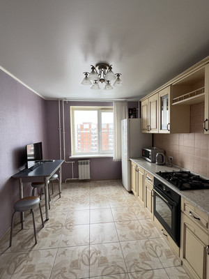 Продам двухкомнатную (2-комн.) квартиру, Лозицкой ул, 1, Пенза г