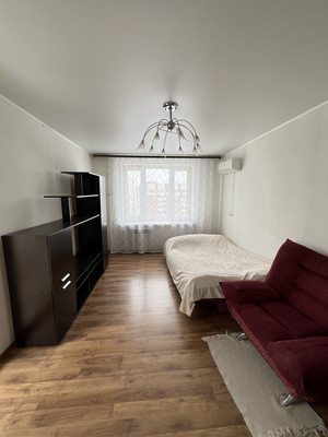 Продам двухкомнатную (2-комн.) квартиру, Лозицкой ул, 1, Пенза г