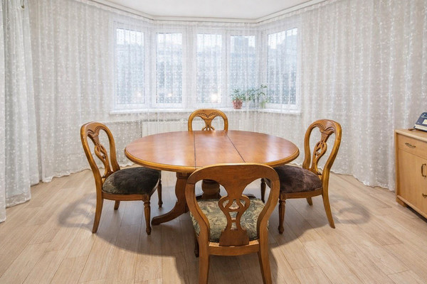 Продам трехкомнатную (3-комн.) квартиру, Главмосстроя ул, 10, Москва г