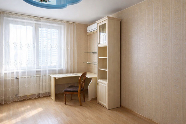 Продам трехкомнатную (3-комн.) квартиру, Главмосстроя ул, 10, Москва г