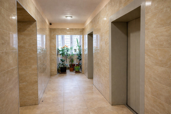 Продам трехкомнатную (3-комн.) квартиру, Главмосстроя ул, 10, Москва г