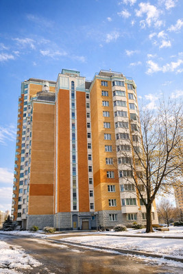 Продам трехкомнатную (3-комн.) квартиру, Главмосстроя ул, 10, Москва г