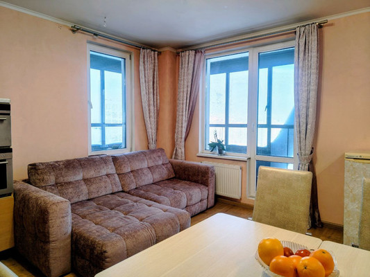 Продам трехкомнатную (3-комн.) квартиру, Александра Грина б-р, 1, Санкт-Петербург г