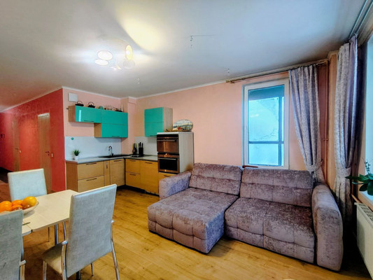 Продам трехкомнатную (3-комн.) квартиру, Александра Грина б-р, 1, Санкт-Петербург г