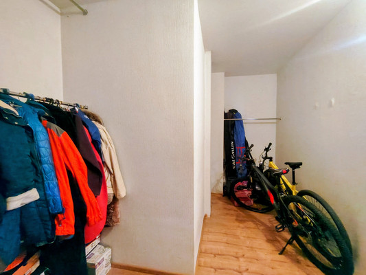 Продам трехкомнатную (3-комн.) квартиру, Александра Грина б-р, 1, Санкт-Петербург г