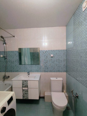 Продам трехкомнатную (3-комн.) квартиру, Александра Грина б-р, 1, Санкт-Петербург г